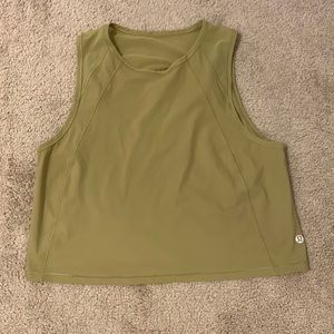 Lululemon cropped tank